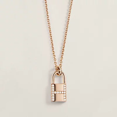 [⭐Renara]HM ADVANCED NICHE LOCK HEAD NECKLACE DIAMONDS
