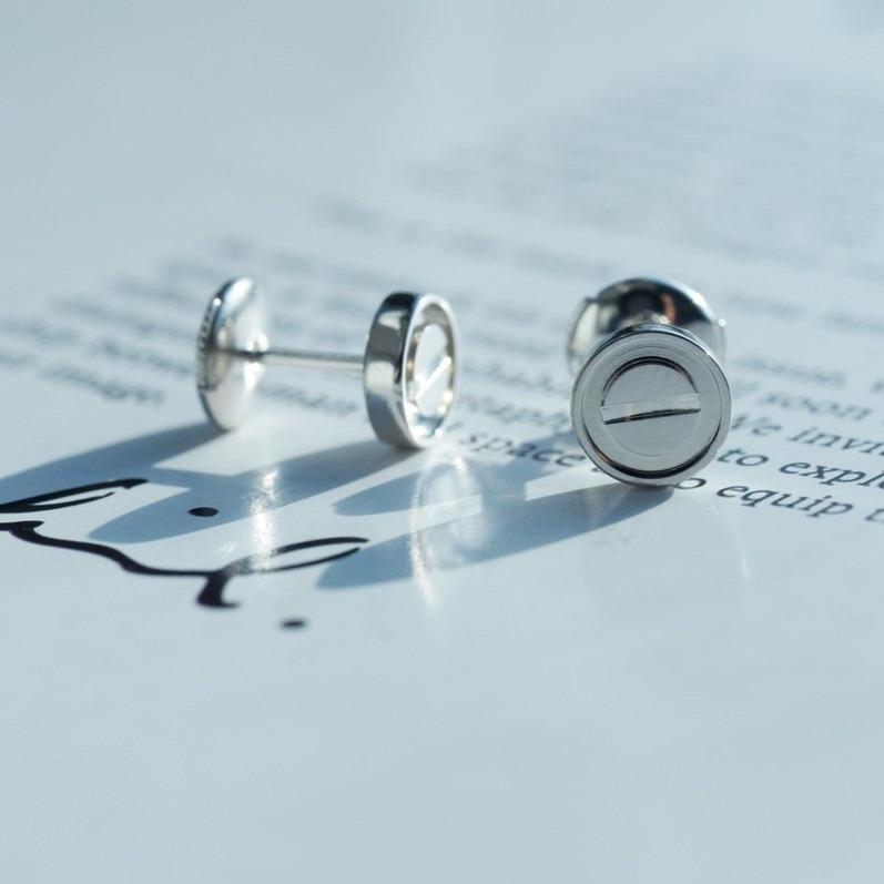 [⭐Renara]LOVE EARRINGS SILVER 10MM