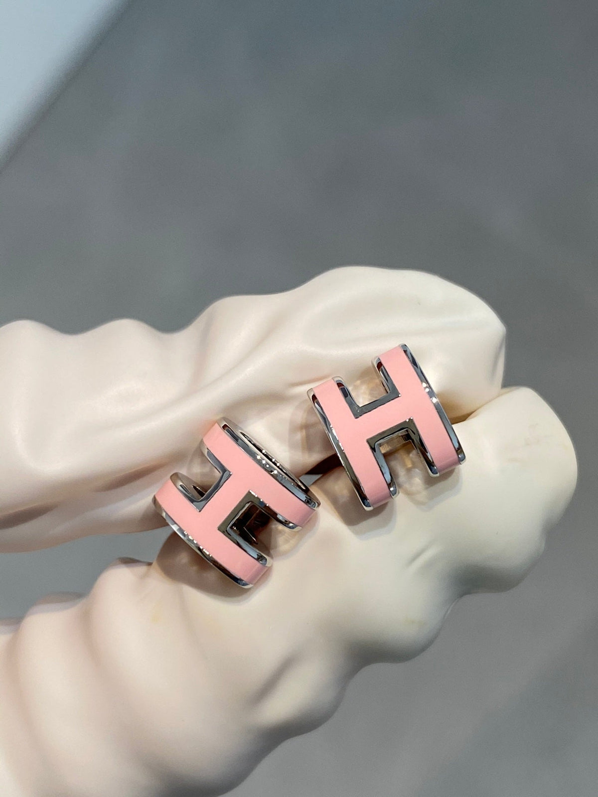 [⭐Renara]MINI POP H SILVER EARRINGS PINK