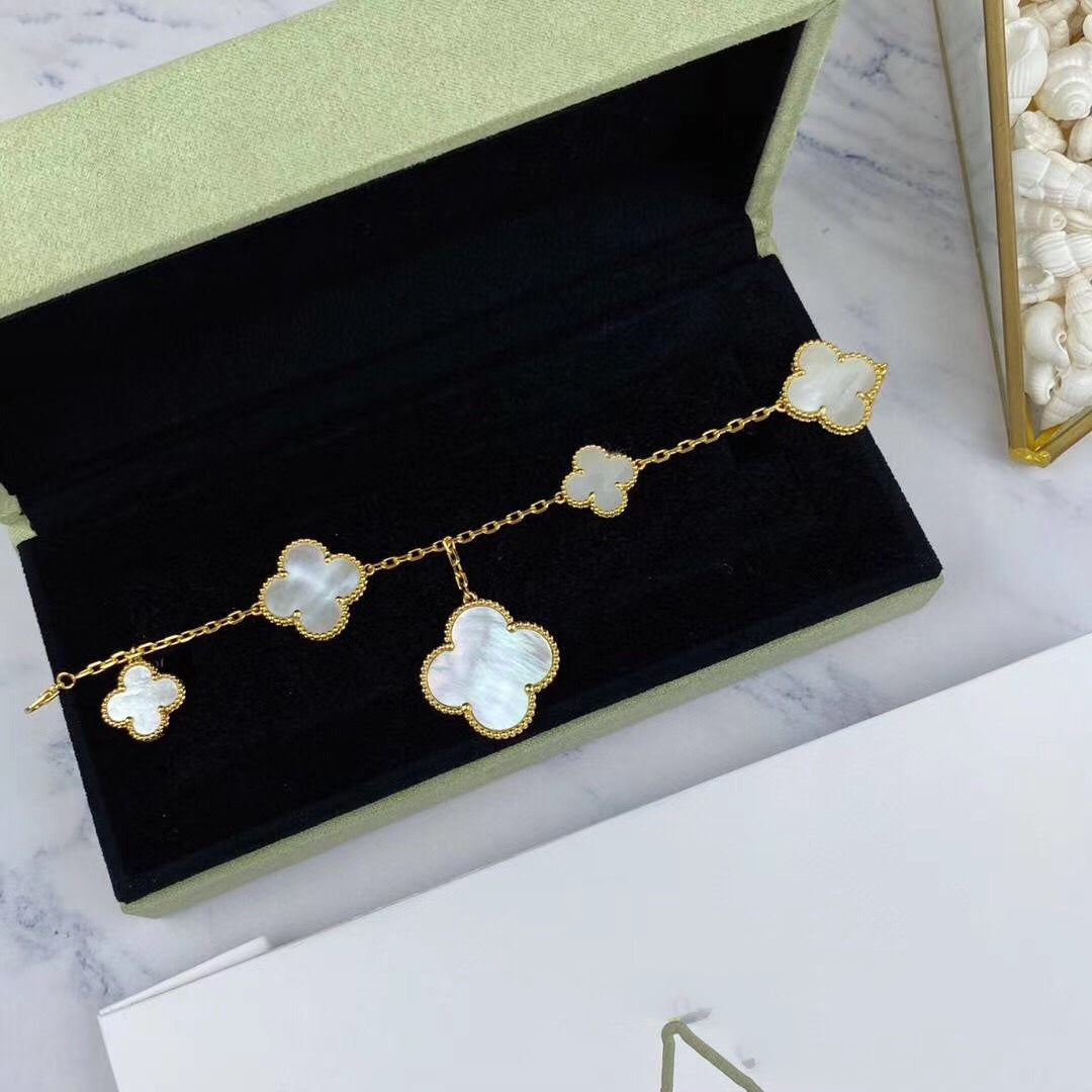 [⭐Renara]MAGIC CLOVER MOP GOLD BRACELET 5 MOTIFS