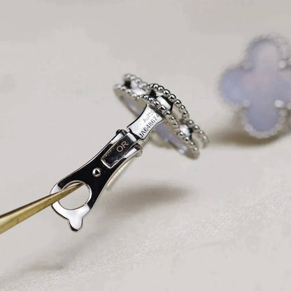 [⭐Renara]CLOVER MEDIUM 1 MOTIFS  WHITE MOP EARRINGS SILVER