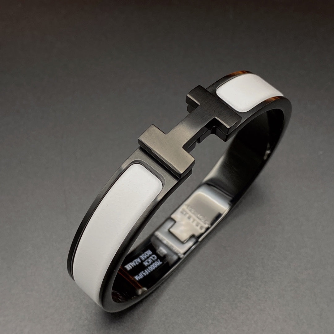 [⭐Renara]H BRACELET 12MM BLACK WHITE CERAMIC