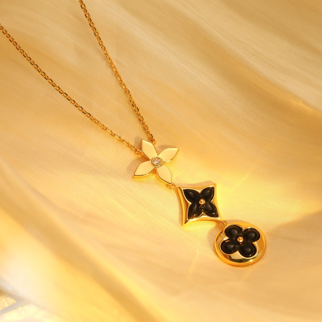 [⭐Renara]STAR AND SUN ONYX PINK GOLD NECKLACE