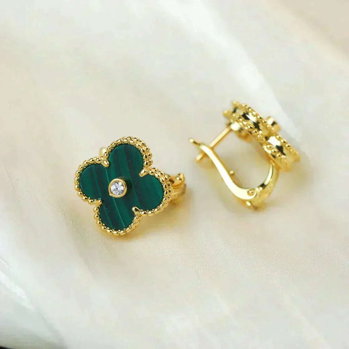 [⭐Renara]CLOVER MEDIUM 1 MOTIFS MALACHITE DIAMOND EARRINGS