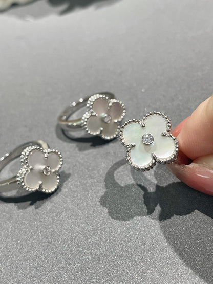[⭐Renara]CLOVER SILVER MOP DIAMOND RING