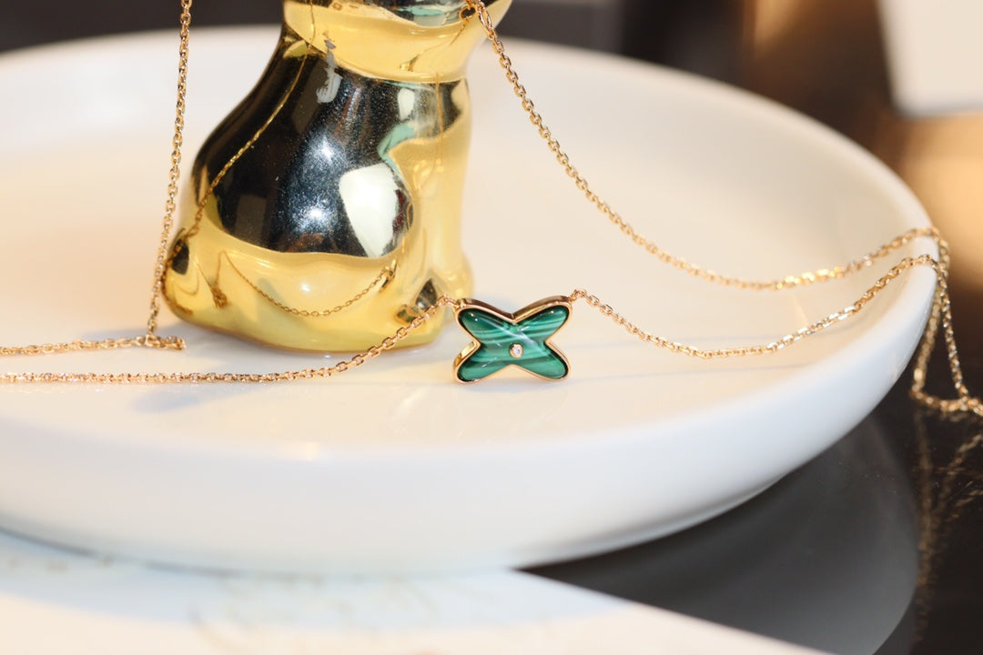 [⭐Renara]JEUX MALACHITE 1 DIAMOND PINK GOLD NECKLACE