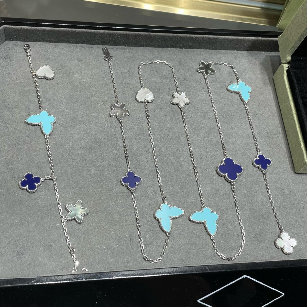 [⭐Renara]LUCKY CLOVER SILVER 11 MOTIF NECKLACE