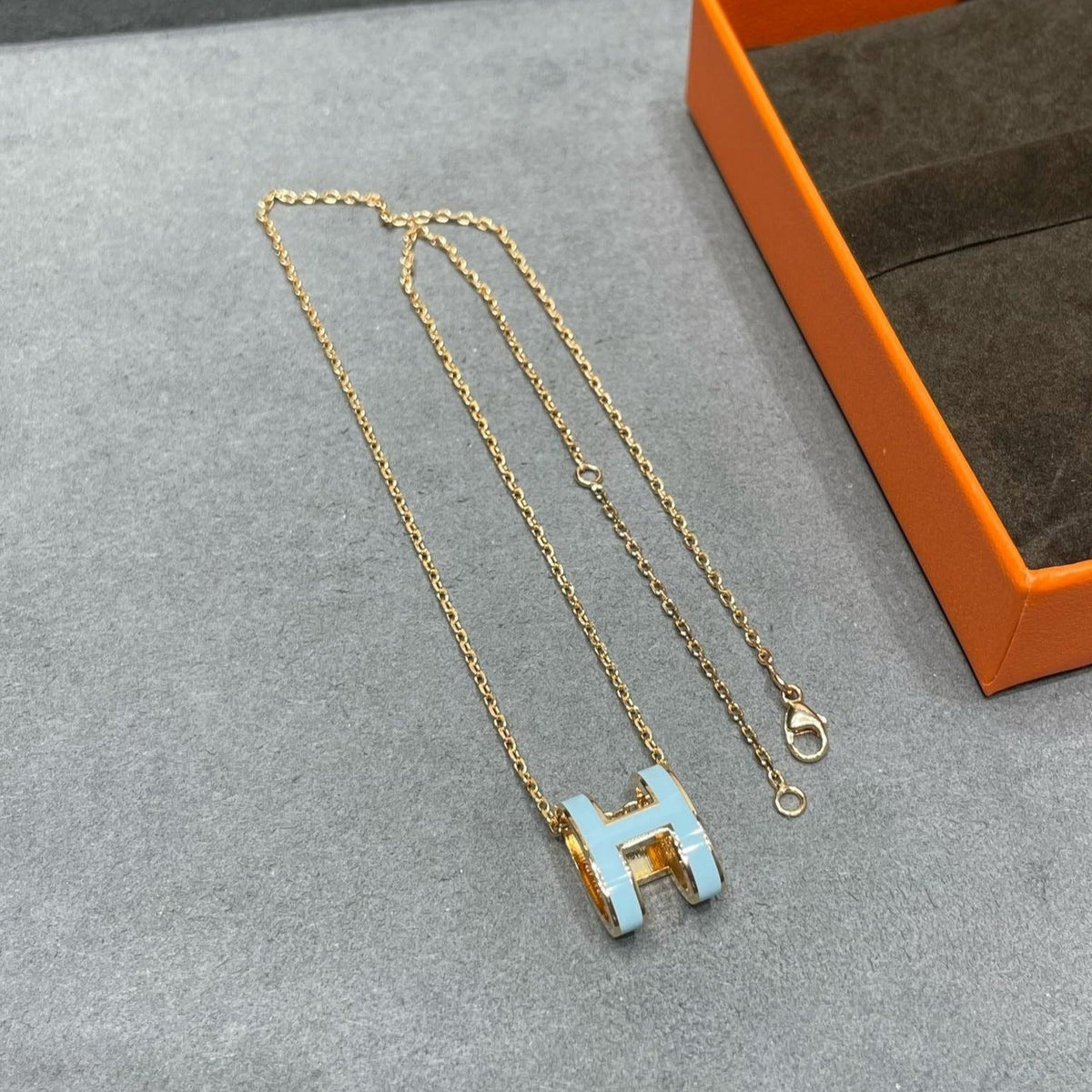 [⭐Renara]POP H SKY BLUE NECKLACE