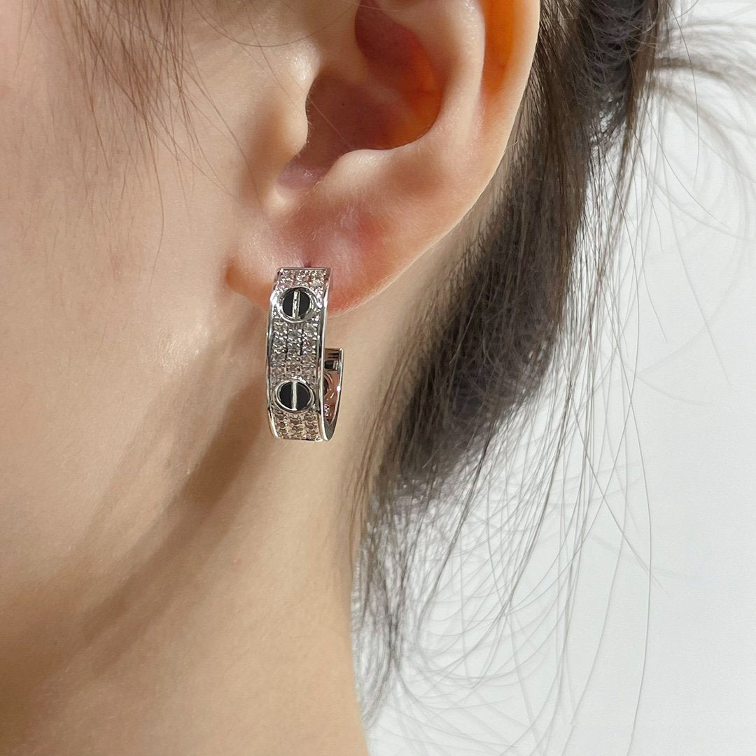 [⭐Renara]LOVE CERAMIC DIAMOND PAVED SILVER EARRINGS