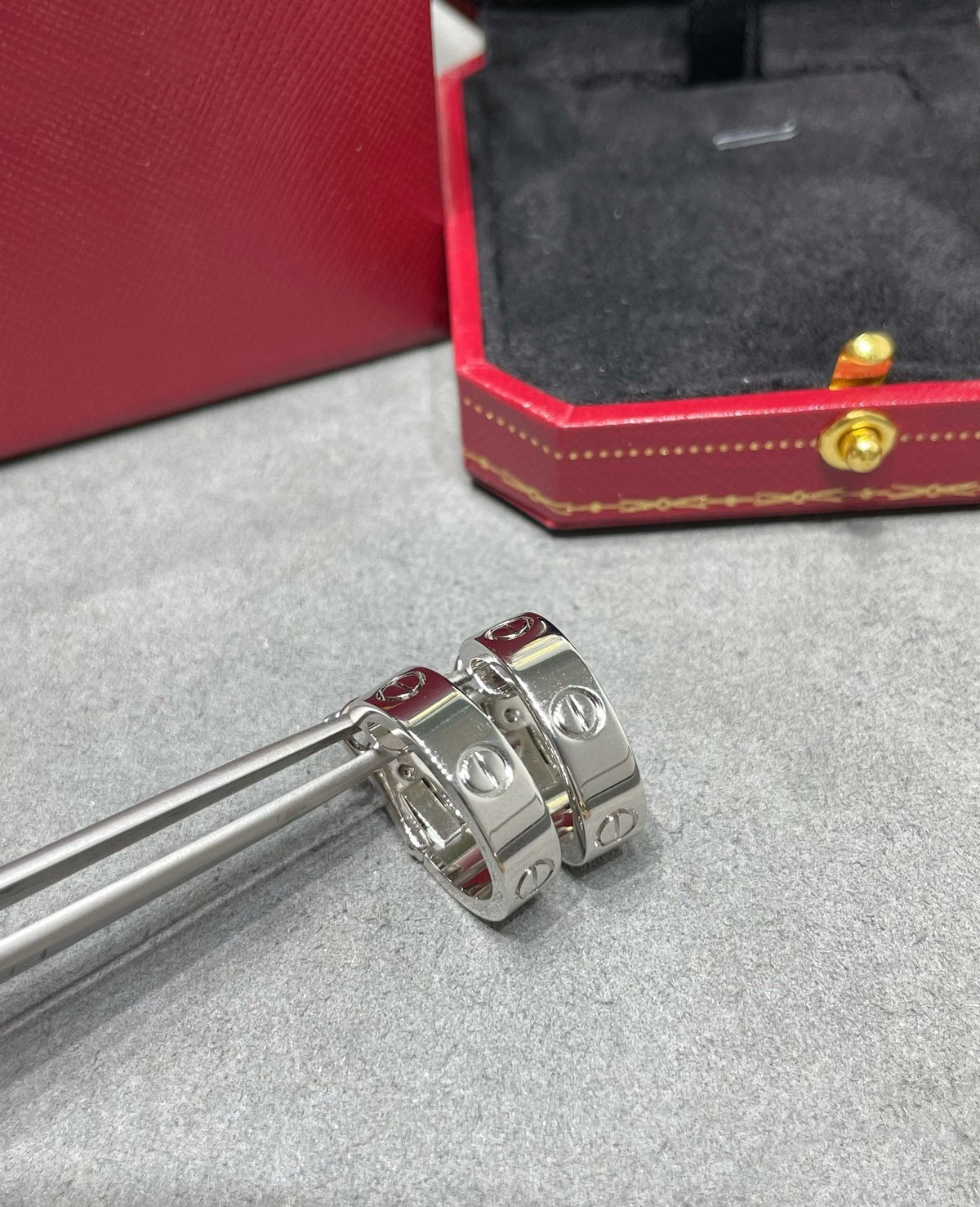 [⭐Renara]LOVE 5.5MM EARRINGS