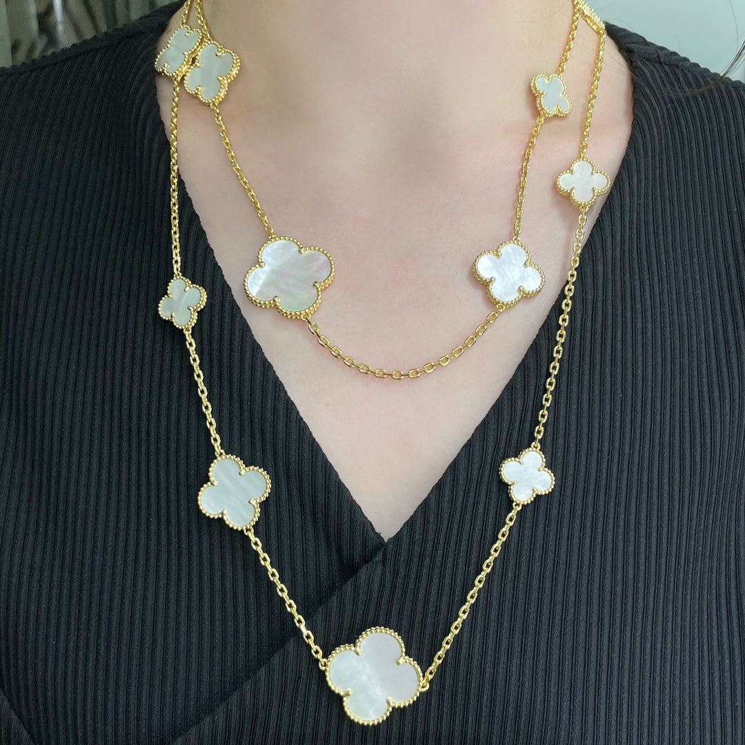[⭐Renara]CLOVER 16 MOTIF WHITE MOP GOLD NECKLACE