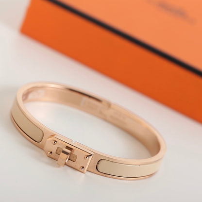 [⭐Renara]HM KELLY BEIGE BRACELET