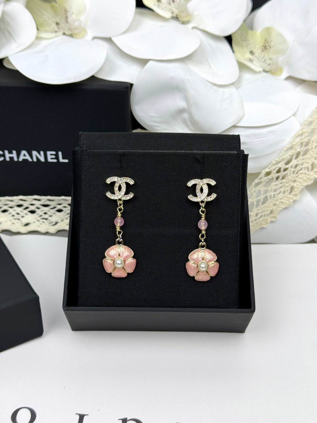 [⭐Renara]26C Pink Camellia Enamel Pendant with Double C Earrings