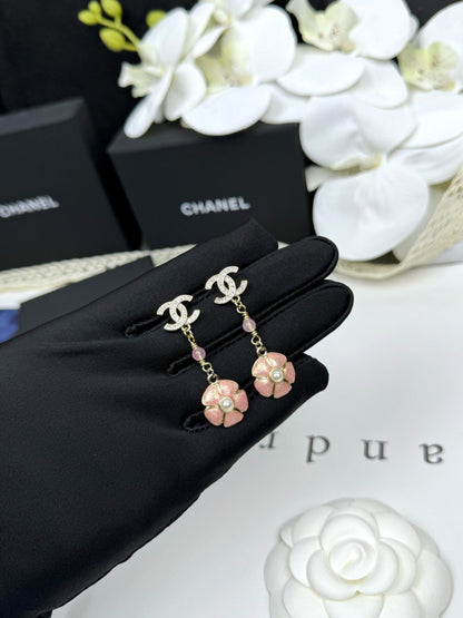 [⭐Renara]26C Pink Camellia Enamel Pendant with Double C Earrings