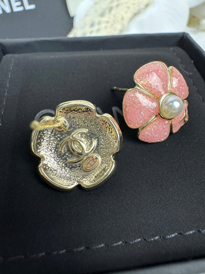 [⭐Renara]26C Pink Camellia Pearl Enamel Stud Earrings