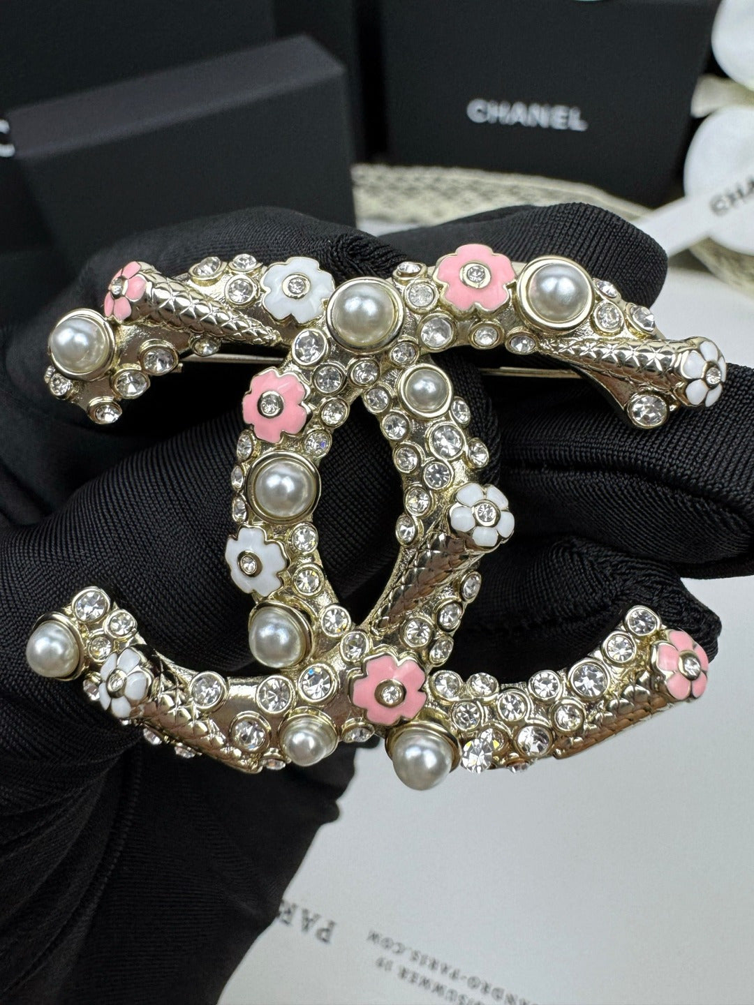 [⭐Renara]26C Pink-White Enamel Ice Cream Cone Double C Brooch
