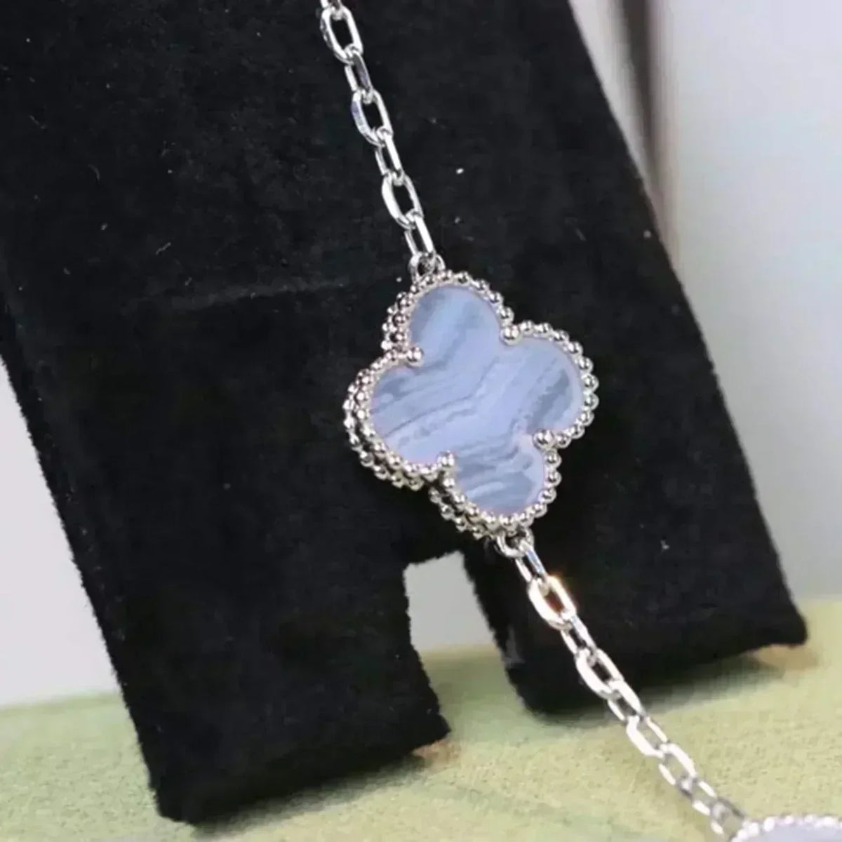 [⭐Renara] CLOVER 5 MOTIF PURPLE CHALCEDONY BRACELET COLLECTION