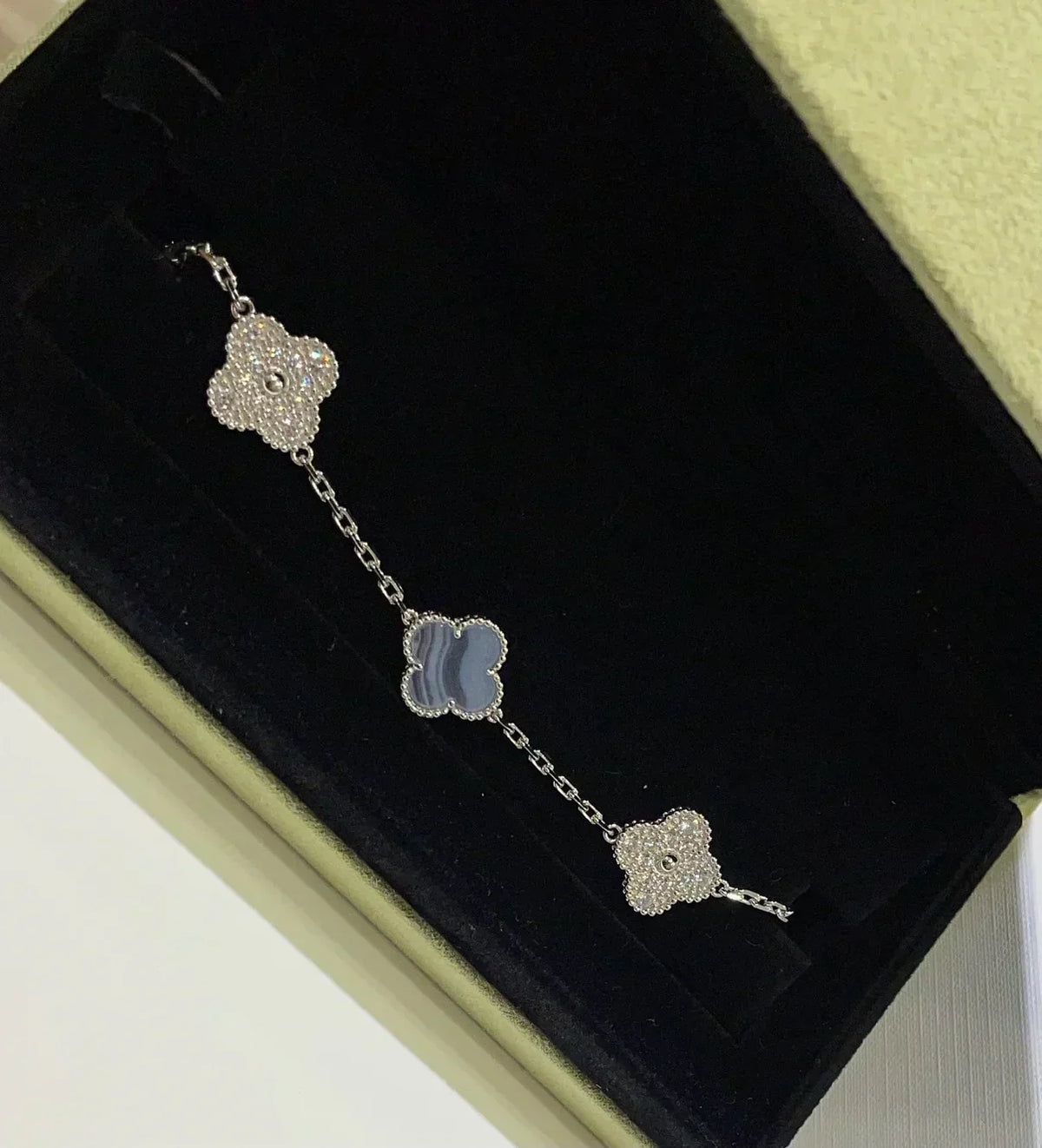 [⭐Renara] CLOVER 5 MOTIF PURPLE CHALCEDONY BRACELET COLLECTION