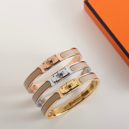 [⭐Renara]HM KELLY GREY BRACELET