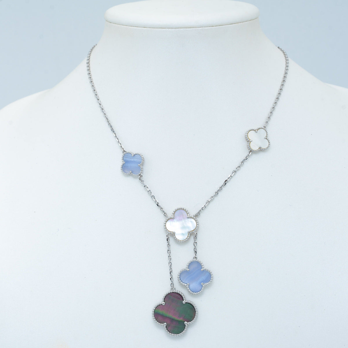[⭐Renara]CLOVER MOP CHALCEDONY NECKLACE SILVER 6 MOTIF
