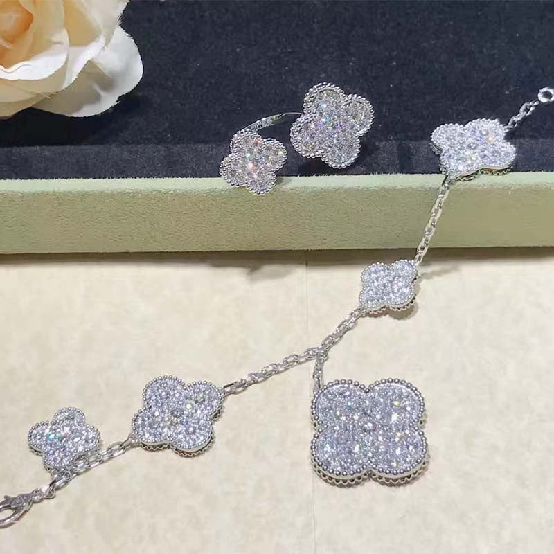 [⭐Renara]CLOVER 6 MOTIFS SILVER DIAMOND BRACELET