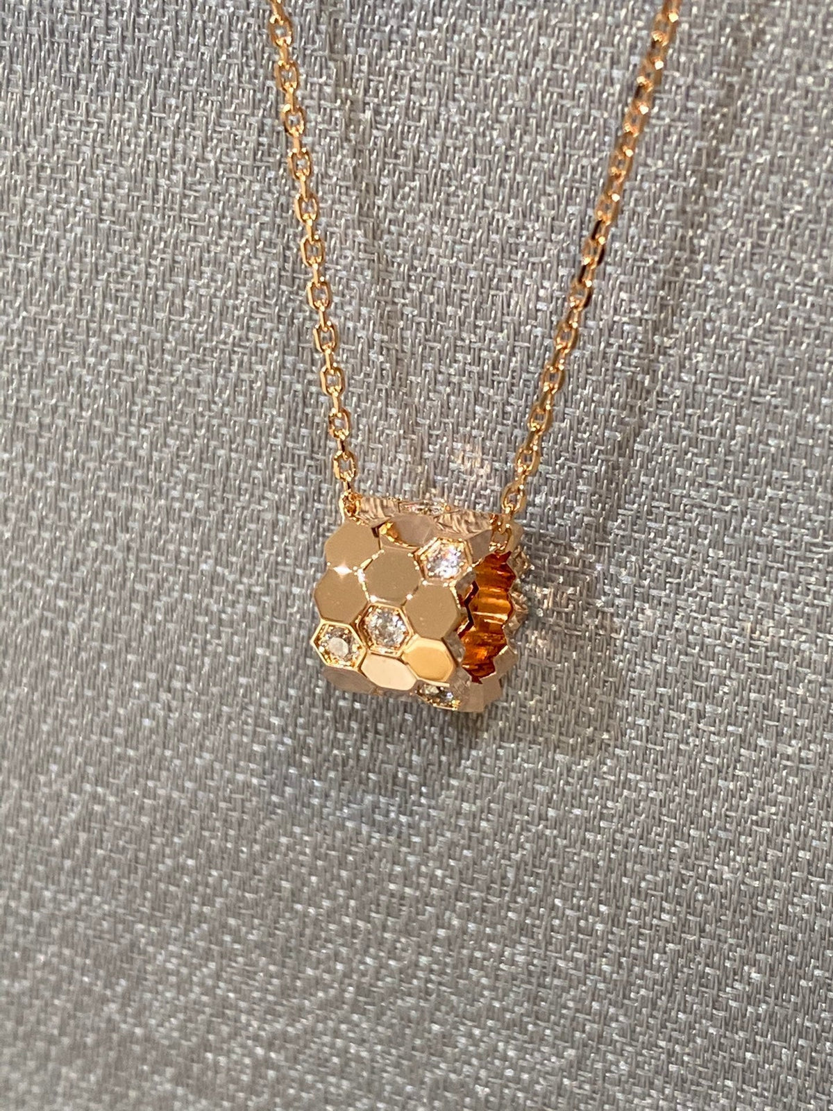 [⭐Renara]BEE LOVE DIAMOND NECKLACE