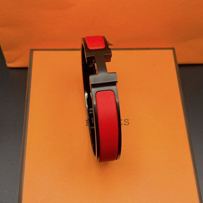 [⭐Renara]CLIC HM SO BLACK RED BRACELET