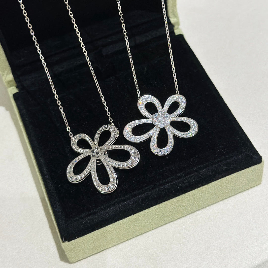 [⭐Renara]FLOWERLACE NECKLACE FULL DIAMONDS