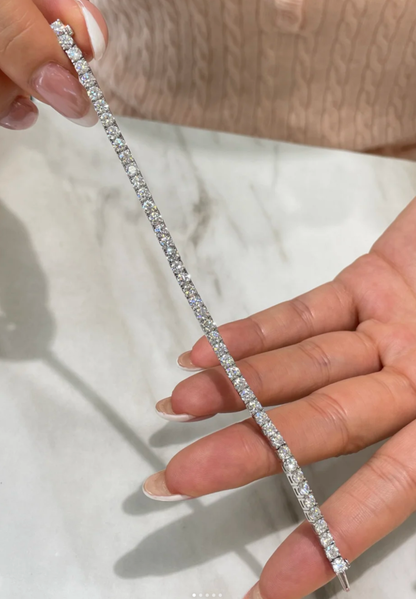 [⭐Renara]  CLASSIC BASEBALL BRACELAT, 52 DIAMOND