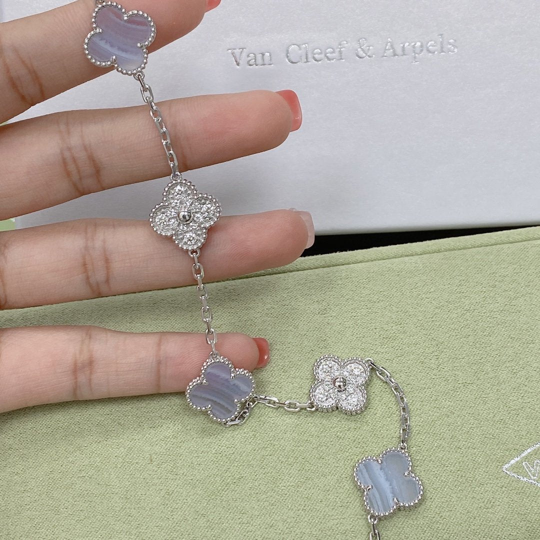 [⭐Renara] CLOVER 5 MOTIF PURPLE CHALCEDONY BRACELET COLLECTION