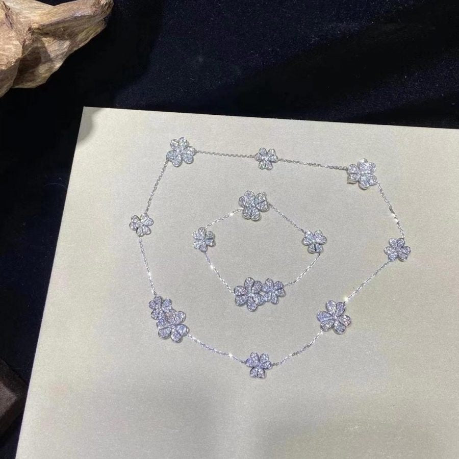 [⭐Renara]FRIVOLE SILVER 5 FLOWERS BRACELET