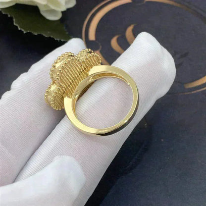 [⭐Renara]CLOVER WHITE MOP RING